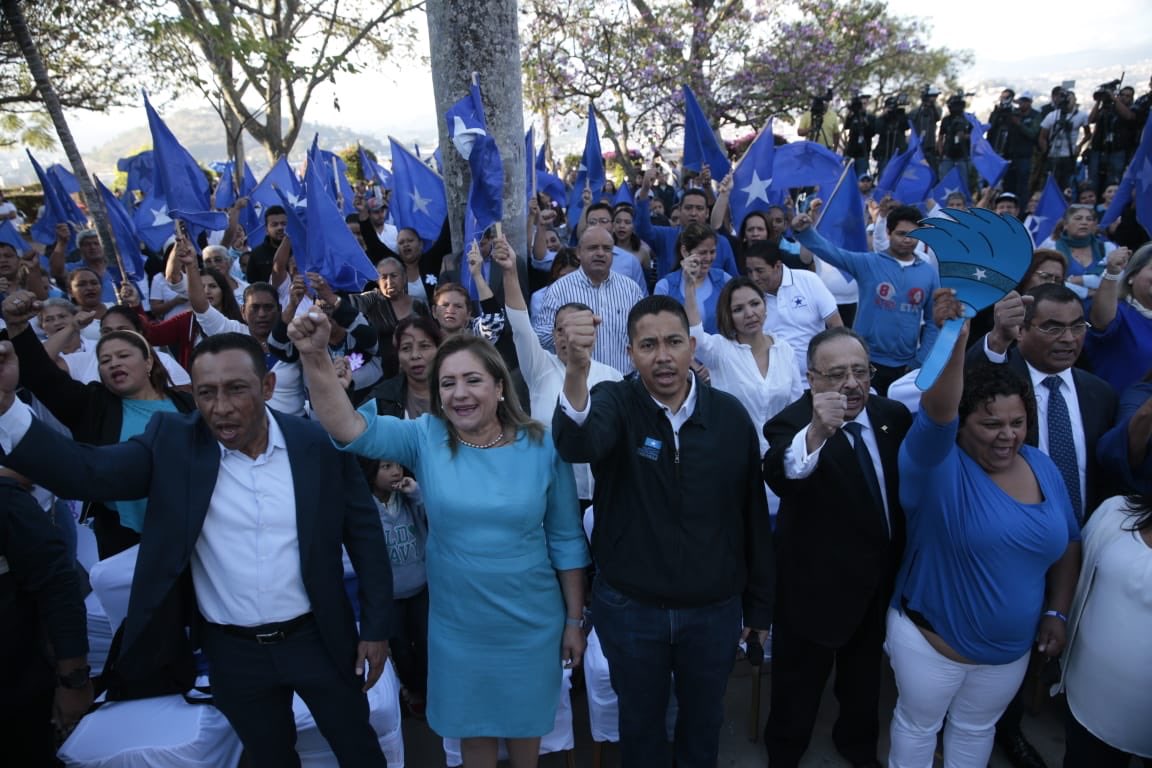 Partido Nacional festeja 117 años salpicados por actos de corrupción