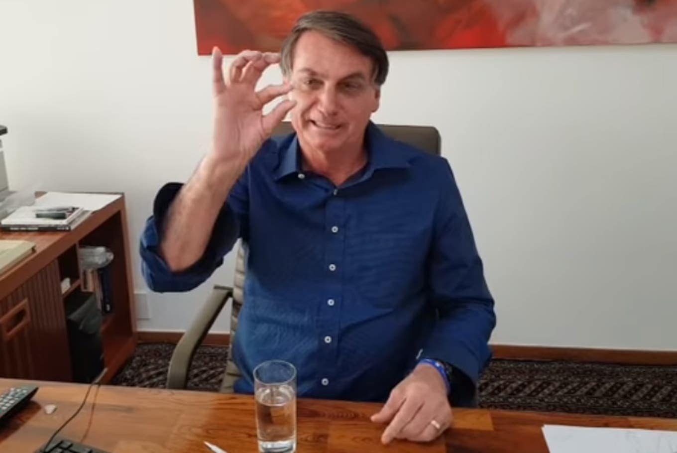 Bolsonaro promueve el uso de la cloroquina.