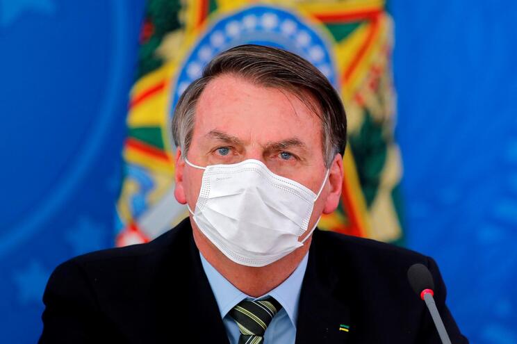 Denuncian a Jair Bolsonaro por crímenes de lesa humanidad durante la pandemia.