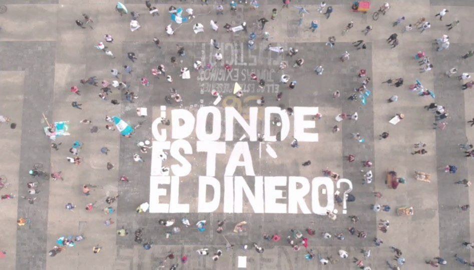 Guatemaltecos se unen a campaña: ¿Dónde está el dinero?