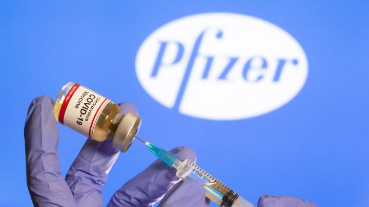 Pfizer anuncia que pedirá autorización a la FDA para una tercera dosis de su vacuna