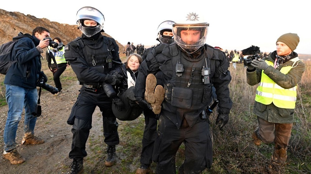 Greta Thunberg fue detenida en Alemania por manifestarse en contra de la expansión de una mina