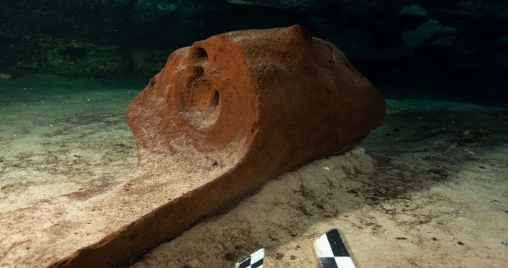 maya tren canoa huesos portal inframundo