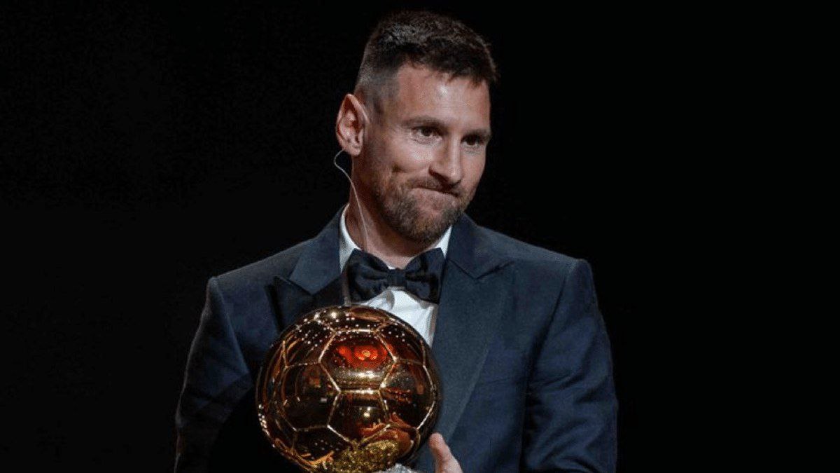 Messi dedica el Balón de Oro a Maradona: "Esto es para vos"