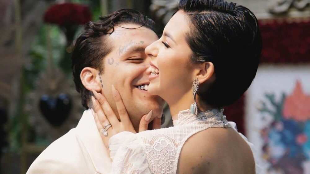 Christian Nodal y Ángela Aguilar comparten su felicidad con sus seguidores