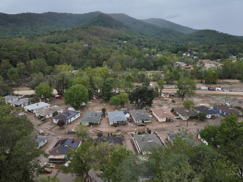 Huracán Helene destruyó un pueblo por completo y suben a 93 las víctimas