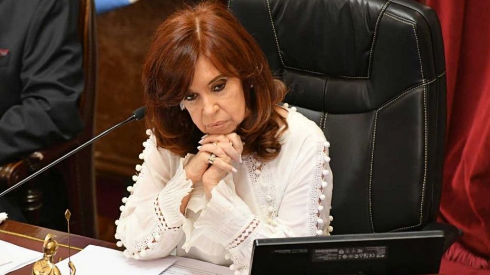 Cristina Fernández de Kirchner es inhabilitada para ejercer un cargo público de por vida 