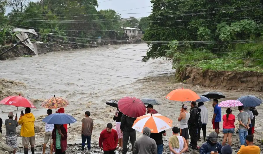 Tormenta Sara dejó más de 100,000 afectados en su paso por Centroamérica 