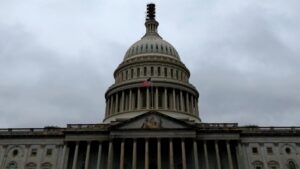 Congresistas tienen poco más de 24 horas para evitar el cierre del gobierno tras negativa de Trump al acuerdo presupuestario