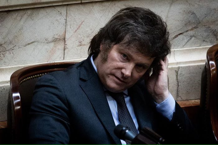 megaestafa de $4,000 millones 