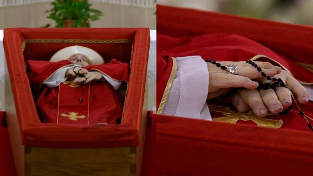 Francisco en el féretro 