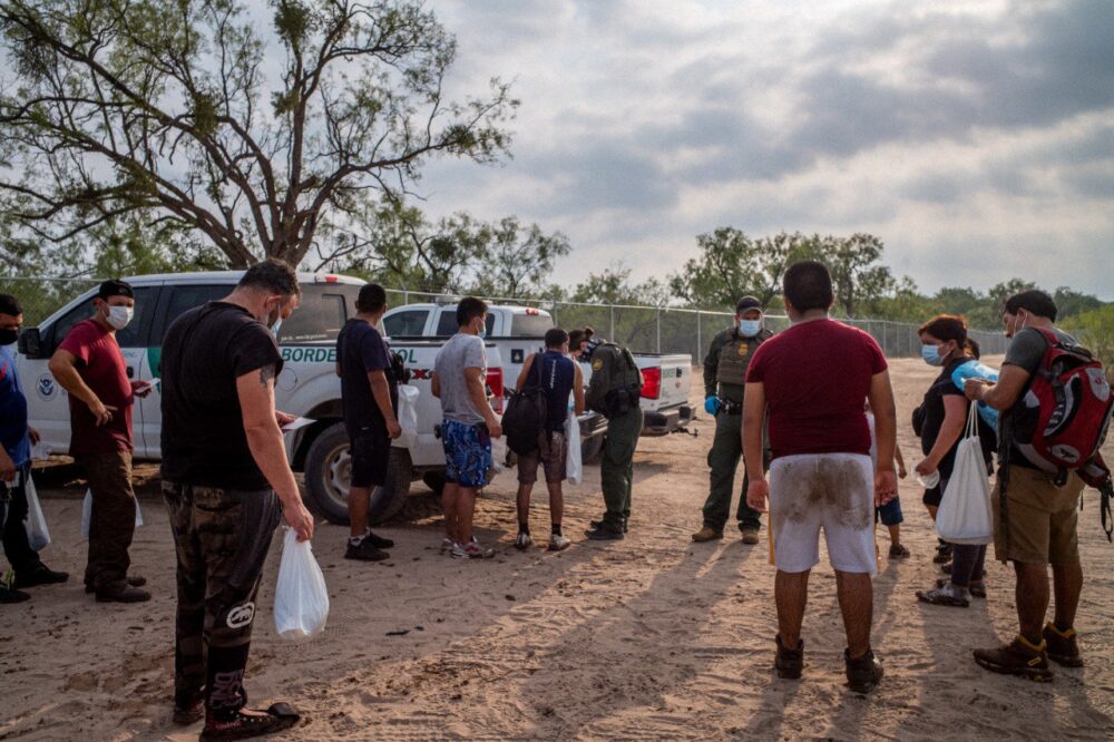 la frontera no tendrán derecho a fianza 
