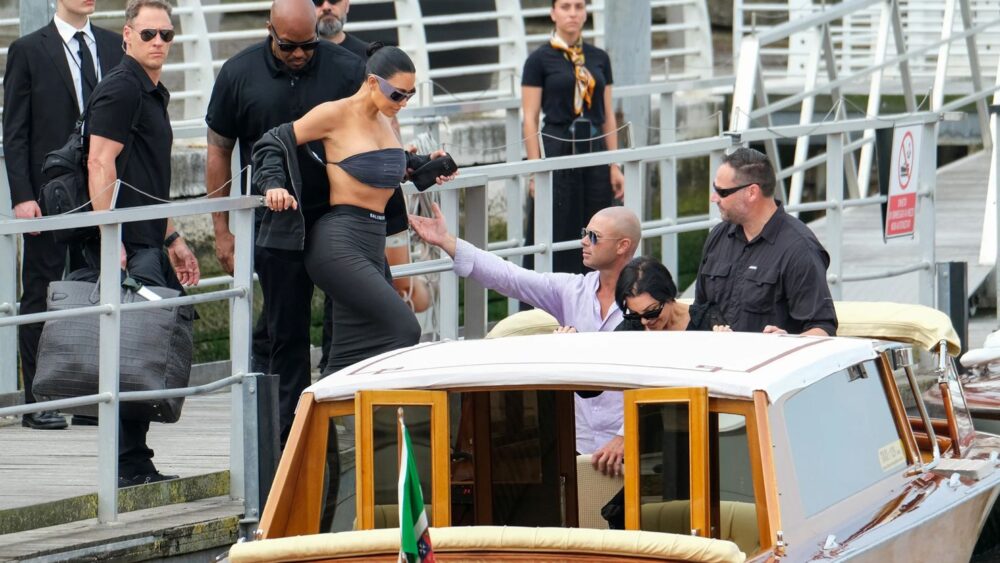 jeff bezos kardashian