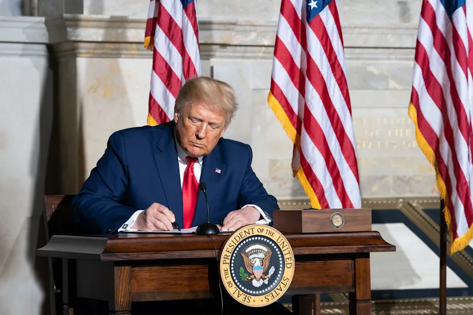 trump mega proyecto
