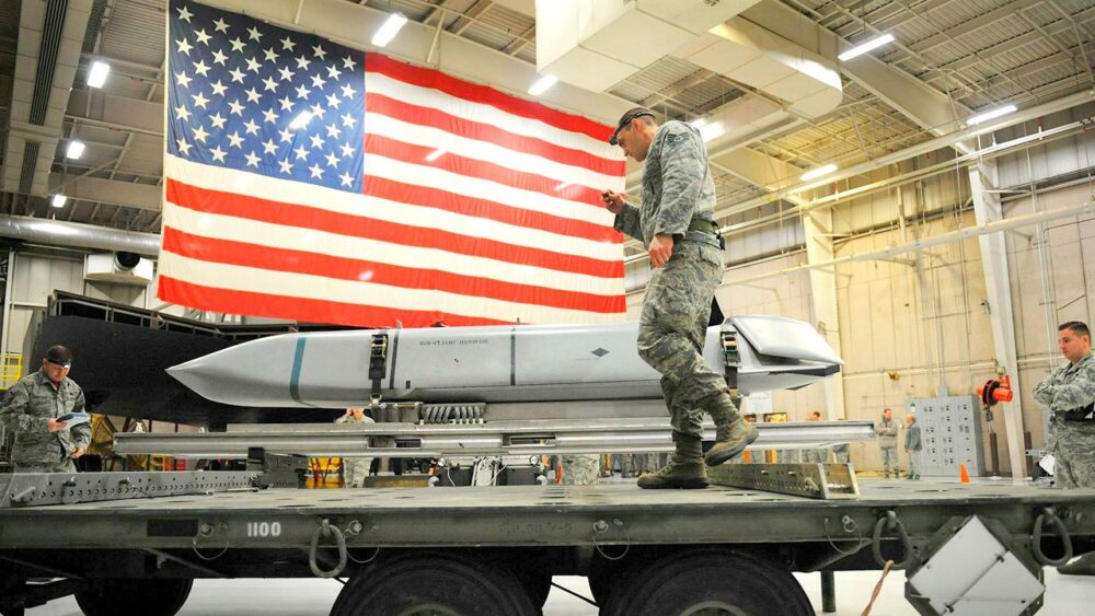 Trump ordena al Pentágono llevar a cabo pruebas de armas nucleares