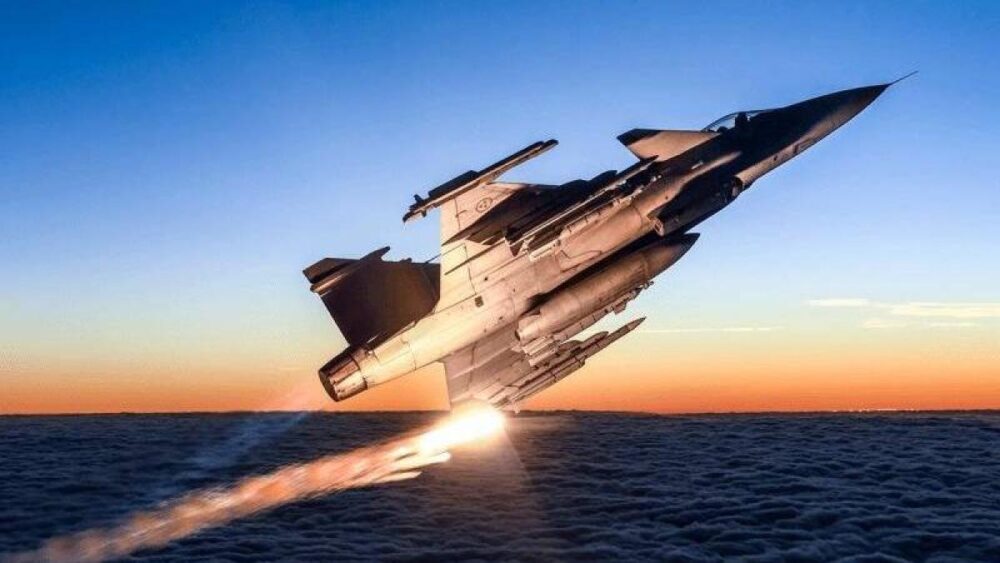 Guerra Ucrania Rusia podría escalar: recibiría 150 aviones de combate suecos avanzados