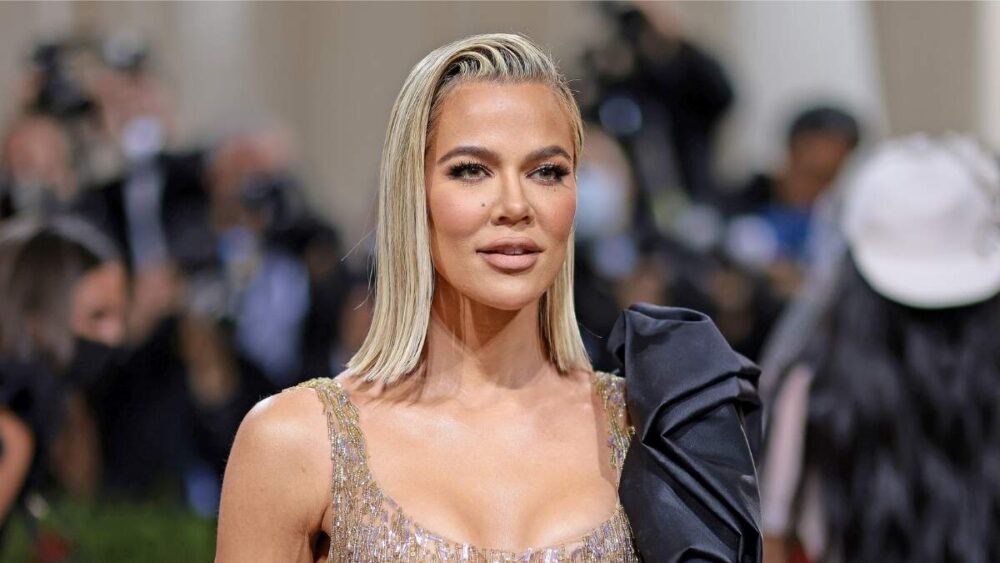 Khloé Kardashian revela que no ha mantenido intimidad en más de tres años