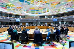 La Unión Europea descarta enviar buques de guerra al estrecho de Ormuz