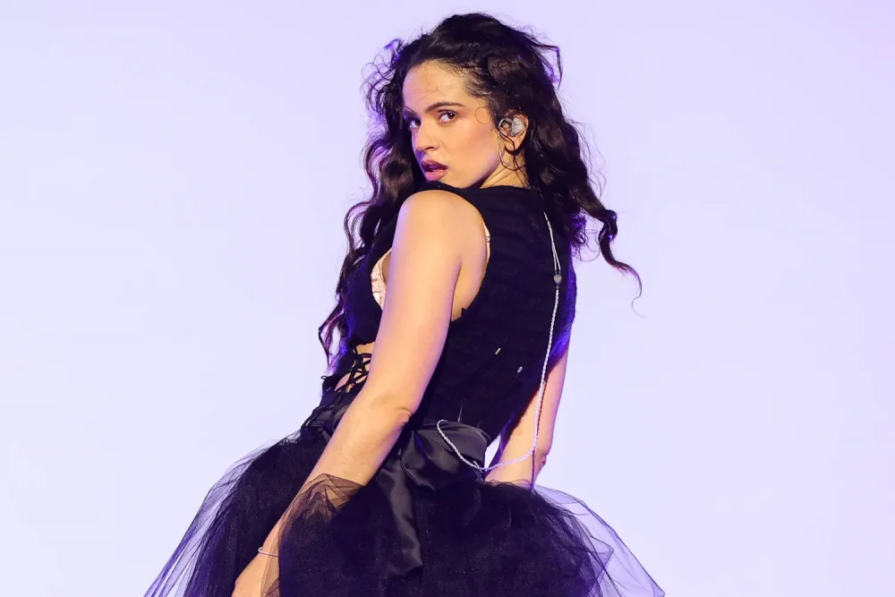 Rosalía tranquiliza a sus fans tras complicación de salud en concierto en Italia